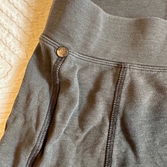 HORNY TOAD SKIRT - Picture 3 of 5